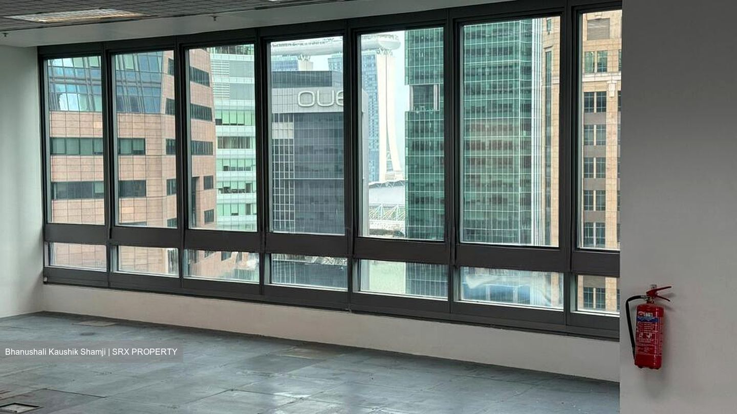 Singapore Land Tower (D1), Office #524782591